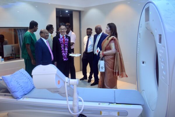 தெற்கு ஆசியாவில் முதல் AI இயக்க MRI ஸ்கேனரை இலங்கைக்கு அறிமுகப்படுத்தும் நவலோக்க