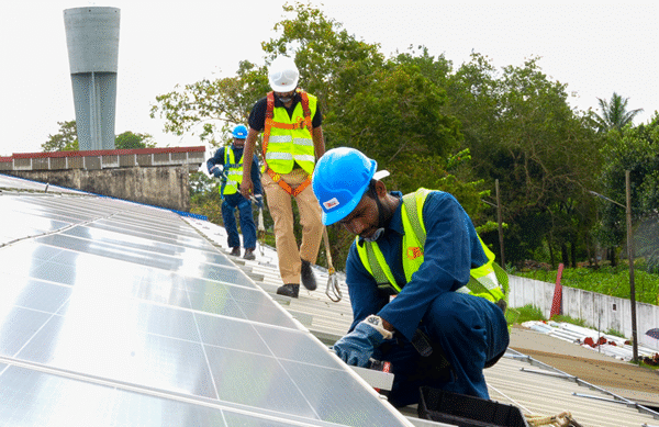 Hayleys Fentons Pioneers Sri Lanka’s First European-Engineered Roof Lifeline System, Elevating Workplace Safety Standards