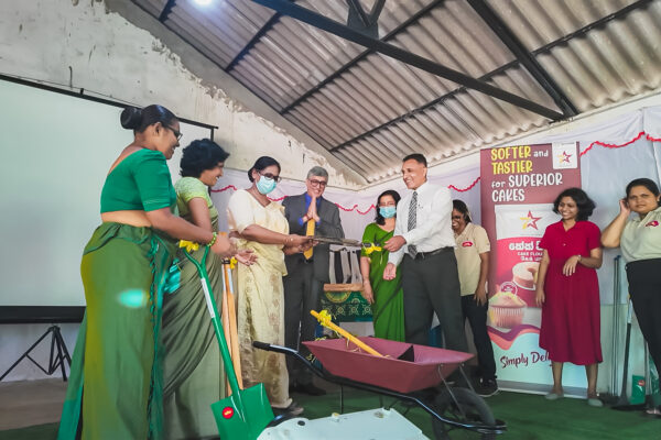 ලෝක පරිසර දිනය සමරමින් සෙරන්ඩිබ් ෆ්ලා(ර්) මිල්ස් විසින් පාසල් රුක් රෝපණ වැඩසටහනක් දියත් කෙරේ