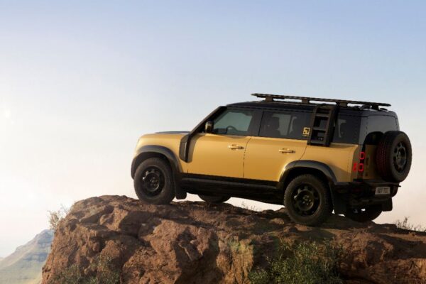 Expedition-ready New Defender 110 Trophy Edition celebrates the unstoppable spirit of adventure.